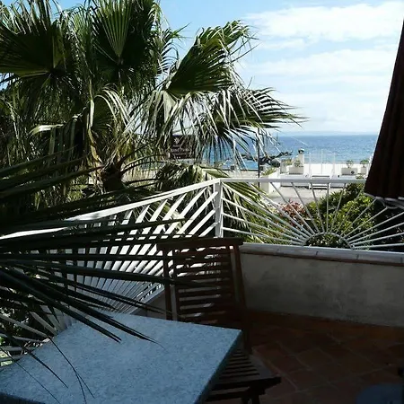 Beau Soleil Le Lavandou