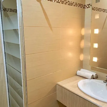 博索雷尔酒店 酒店