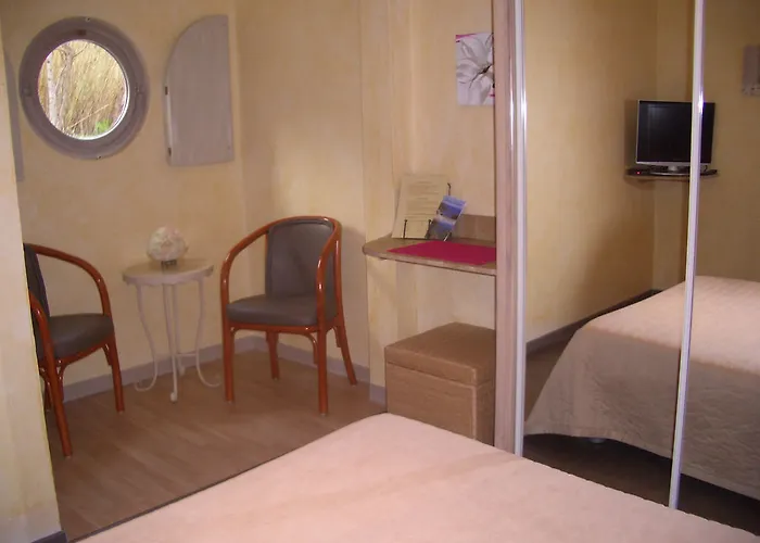 博索雷尔酒店 3*