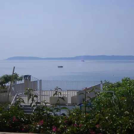 Beau Soleil Hotel 3*